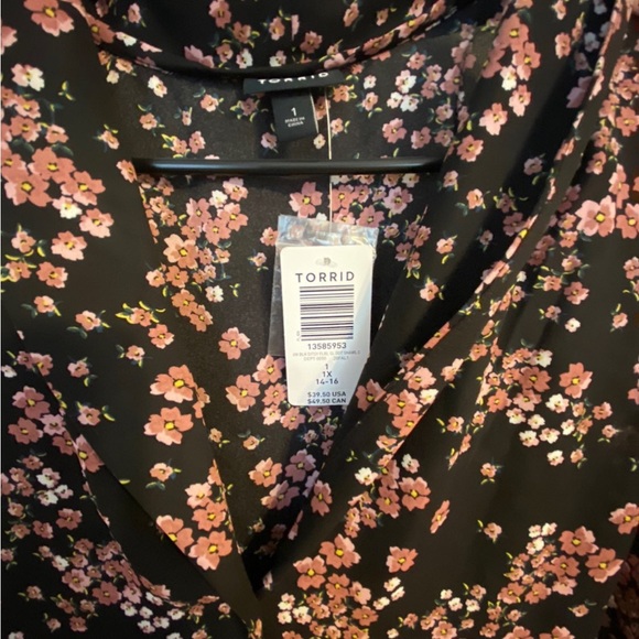 NEW Torrid Floral Georgette Sleeveless - Picture 4 of 4